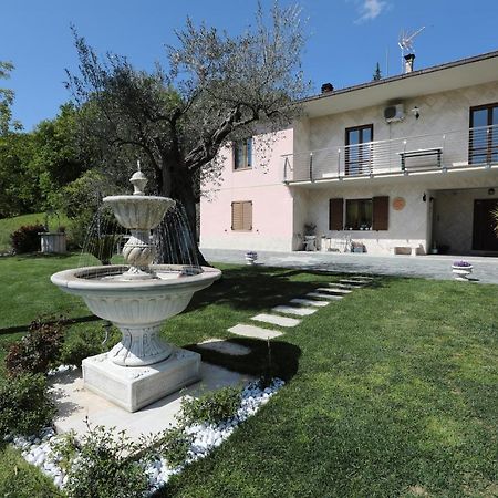 Il Villino Agriturismo B&B Belforte del Chienti エクステリア 写真