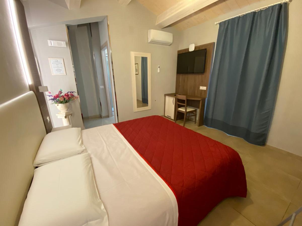 Il Villino Agriturismo B&B Belforte del Chienti エクステリア 写真