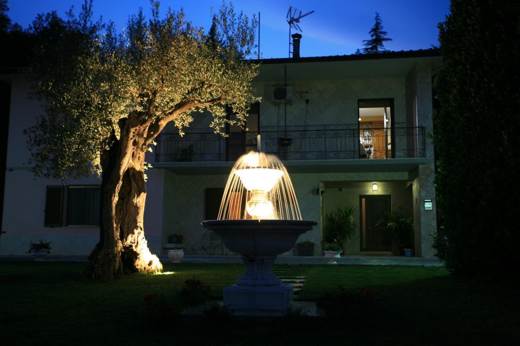 Il Villino Agriturismo B&B Belforte del Chienti エクステリア 写真