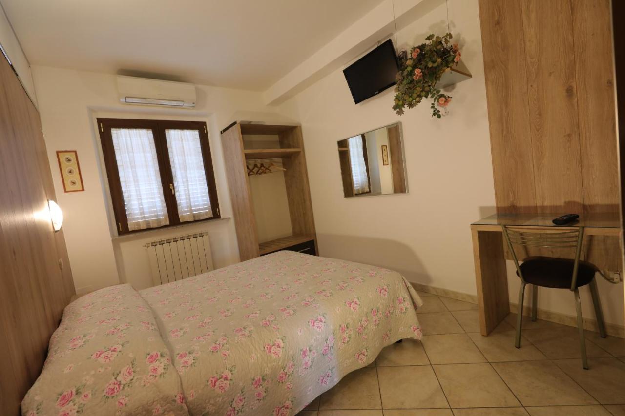 Il Villino Agriturismo B&B Belforte del Chienti エクステリア 写真