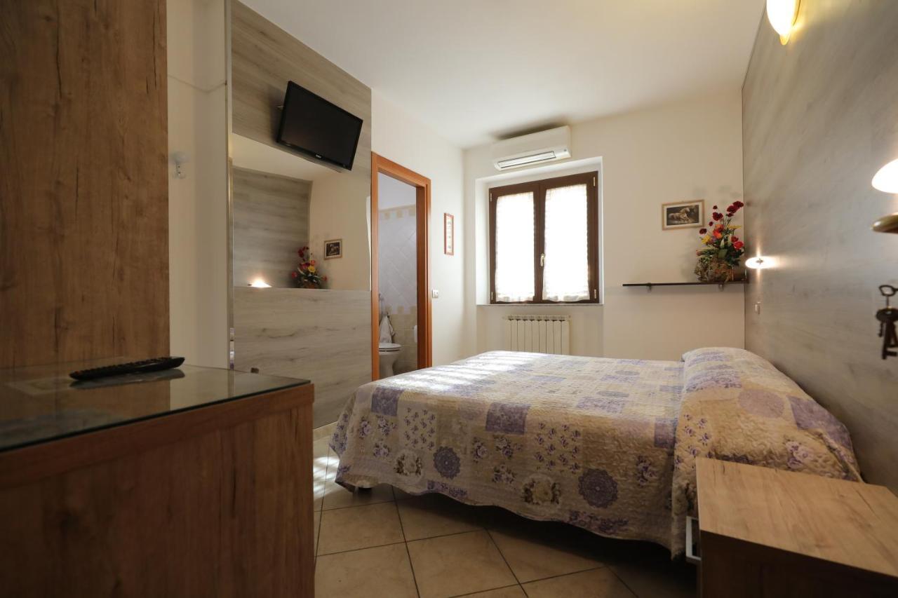 Il Villino Agriturismo B&B Belforte del Chienti エクステリア 写真